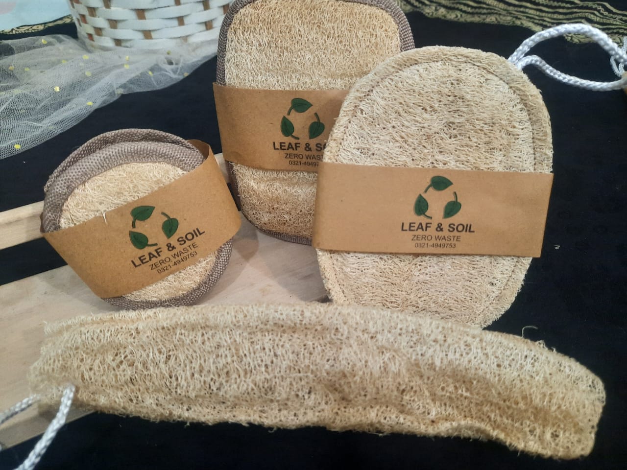 Deal 4: Pack of 1 bathing, 1 Kitchen, 1 Set of face pad(4item) and 1 Long Loofa
